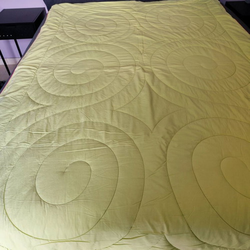 Seasonal quilt like new, double-sided, hypoallergenic 2.30x1.50