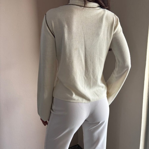 Women's turtleneck blouse like new, size M, white