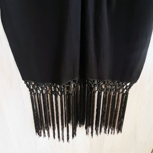 Black dress size M/L with fringes and pockets, like new