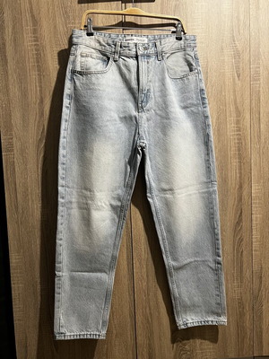 Bershka Straight Jeans like new, size 41 EU, blue