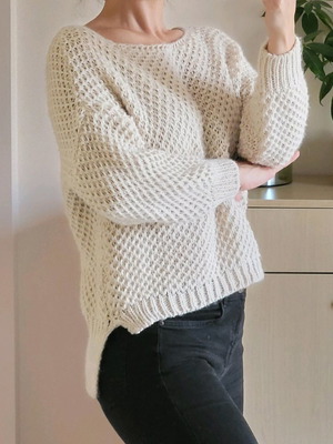 Knitted cream blouse like new, one size