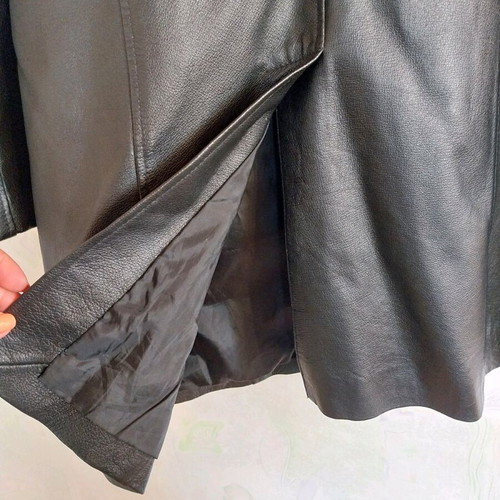 Men's leather coat Leather Man black like new, size 54