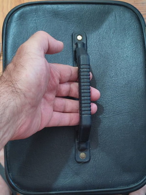 Cosmetic case from 1980 used, missing key and part