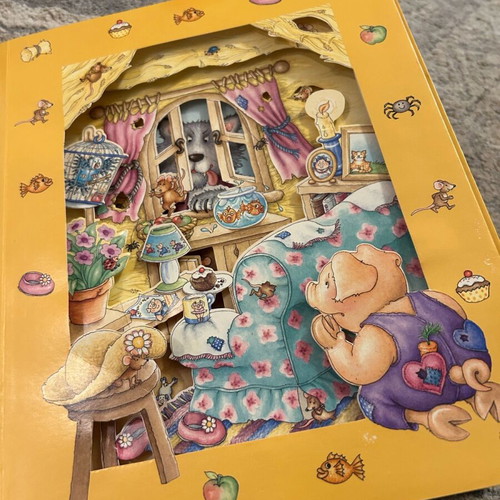 The Three Little Pigs 3D storybook like new