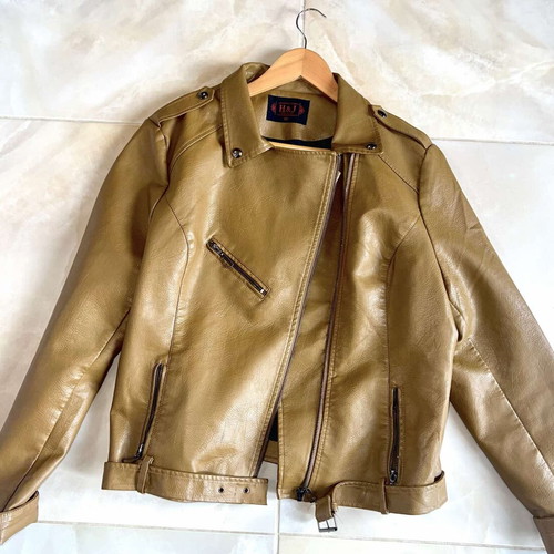 Leather jacket yellow like new, good quality Turkey