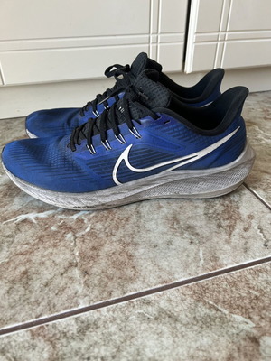 Nike running shoes used, size 47, black and blue