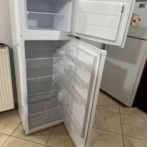 Candy refrigerator like new, height 1.60m, width 54cm