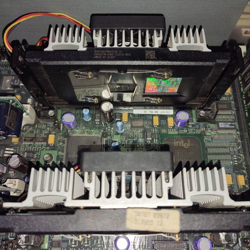 IBM Netfinity 5500 Server Rack with Dual Pentium II 400MHz