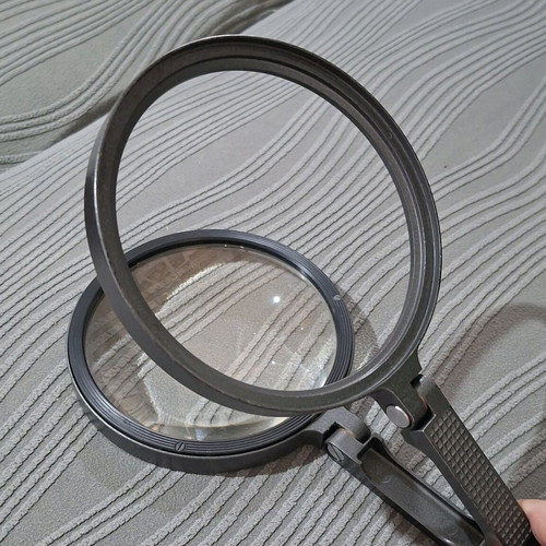 Magnifying glass USSR used with small crack