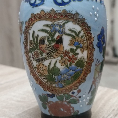 Hand-painted vase like new