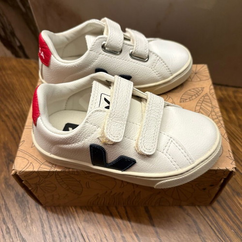 Veja kids shoes size 26 like new, white casual