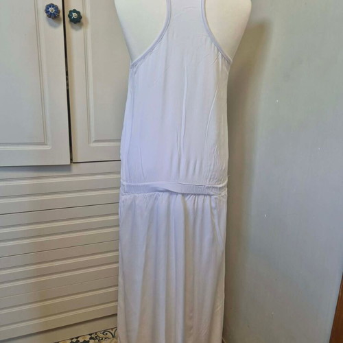 White maxi dress one size like new