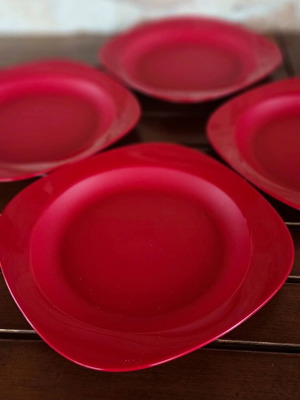 Σετ 4 πιάτα Blossom Tupperware καινούργιο