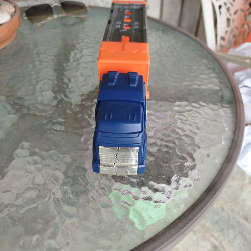 Mattel Hw Deluxe truck like new