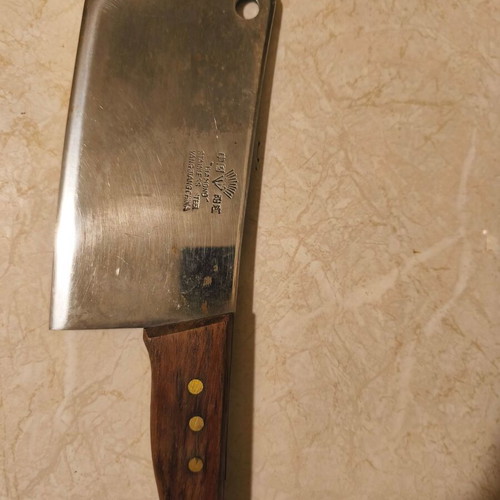 Cleaver knife with wooden handle