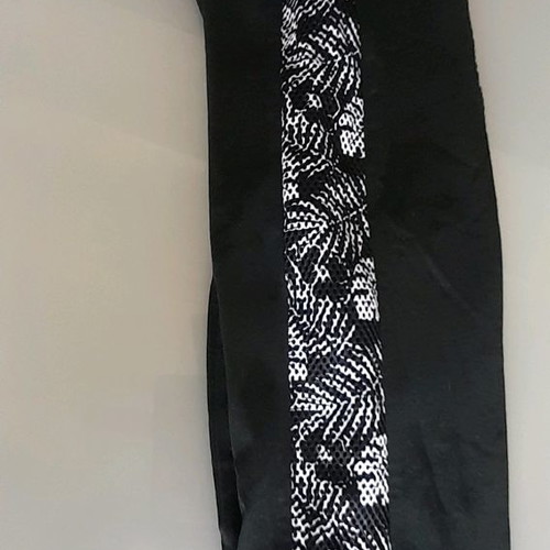 Frenzy Capri Leggings Black Size 14 New with Tags