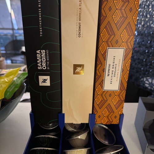 Triple holder for Nespresso Vertuo capsules