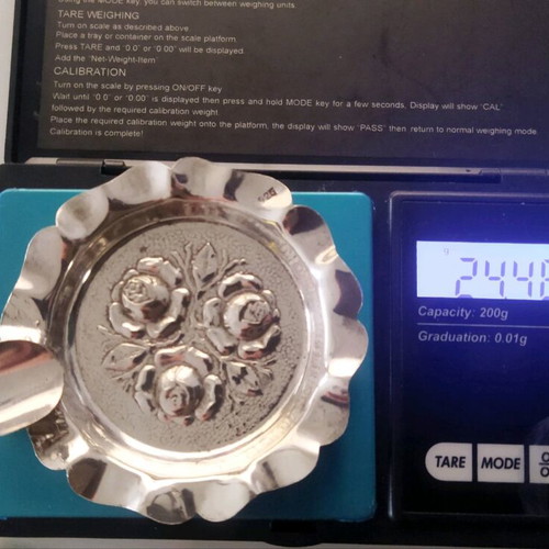 Silver ashtray with roses new