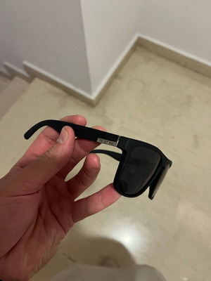 Polaroid sunglasses like new, black without case