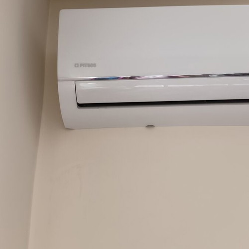 Pitsos Inverter Air Conditioner 12.000BTU like new, quiet and efficient
