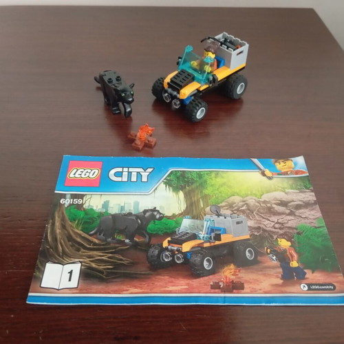 Lego City 60159 like new, complete instructions, missing one figure