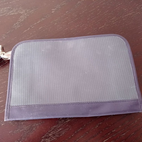 Toiletry bag EKG like new, blue
