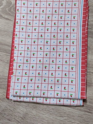 Cotton tablecloth used 112x152cm with stain