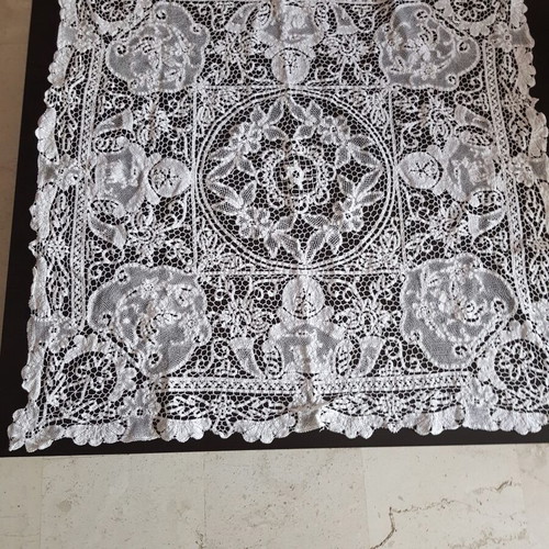 Needlework table linen square 75x75 cm