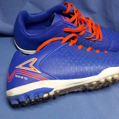Football shoes used, size 37, blue