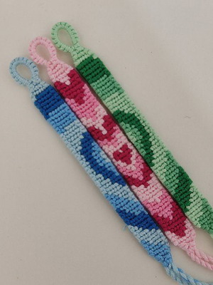 Macrame bracelet with hearts made to order