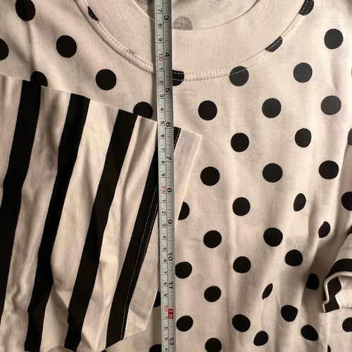 Makri T-shirt new, white with black polka dots, size medium