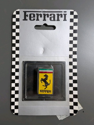 Ferrari vintage pin 1999, new