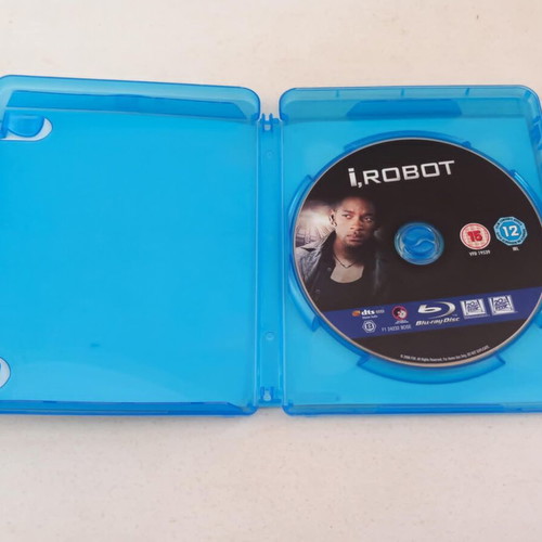 I, Robot Blu-ray used, science fiction with subtitles