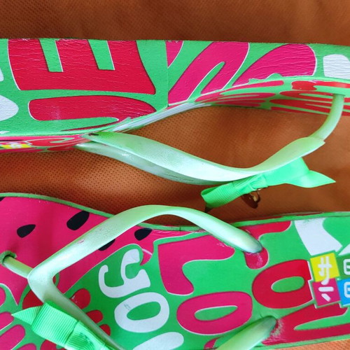Juicy Couture flip-flops new, red and green, sizes 39-40