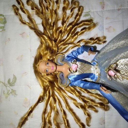 Mattel Barbie Sleeping Beauty collectible doll 1997