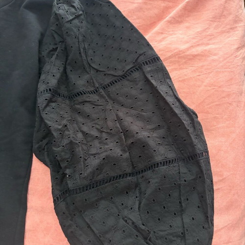 Kippul One Sleeve Top black like new, size S