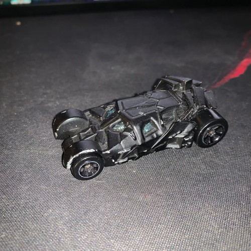 Tumbler Dark Knight Batmobile Hot Wheels used black 2006