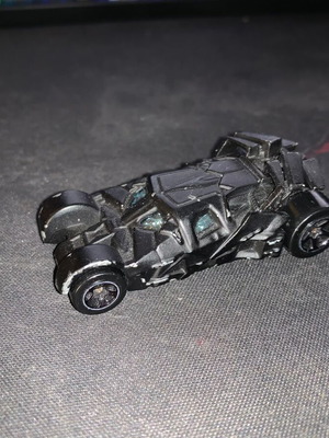 Tumbler Dark Knight Batmobile Hot Wheels used black 2006