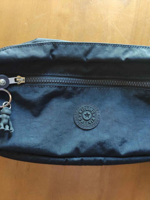 Kipling Medium Waterproof Cosmetic Bag like new, dark blue