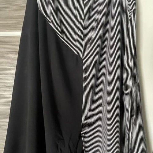 ALE Women's Asymmetric Skirt size L like new, black and white