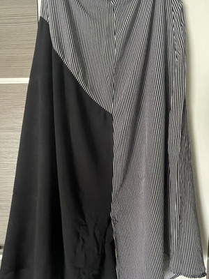 ALE Women's Asymmetric Skirt size L like new, black and white