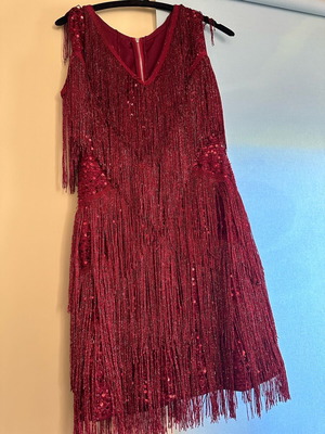 Bordeaux dress like new, shiny with sequins, size S