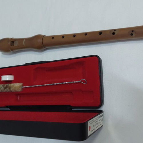 Hohner 9532 C-Sopran Wooden Recorder Like New with Case and Accessories