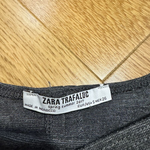 Zara fitted summer dresses set of 2, gray, like new, size 26