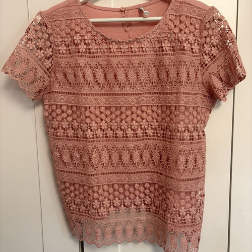 Pink blouse like new, size L