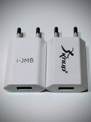 Set of 2 USB chargers 5W i-JMB & Knup like new, ideal for LED and e-cigarettes