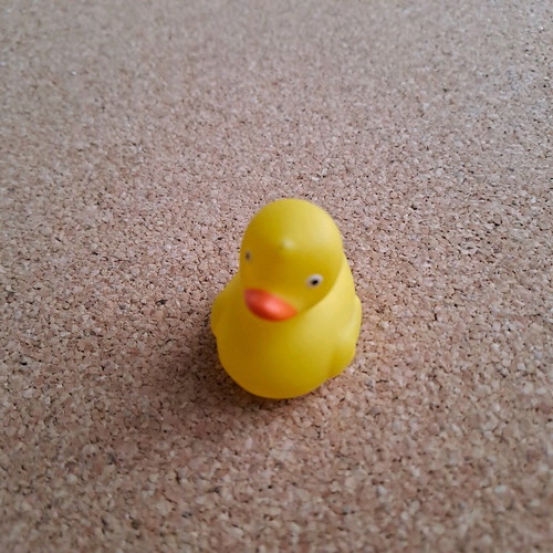 Yellow small duck like new, plastic toy