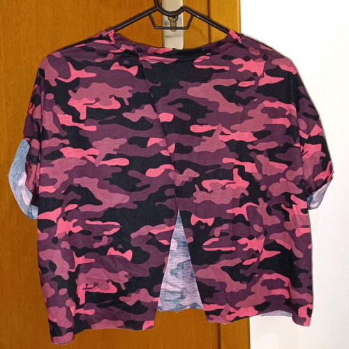 Bershka women's sports shirt like new, multicolor, short sleeve with open back