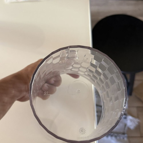 Tupperware 2L jug