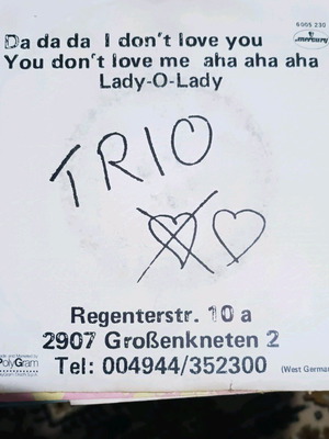 Trio 45rpm vinyl used, pop